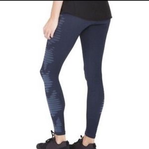 Spanx Navy Blue Side Stripe Seamless Leggings Size Small 26" inseam